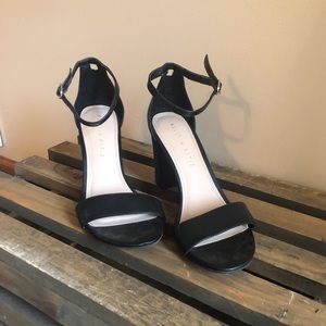 Kelly & Katie | Hailee Sandal